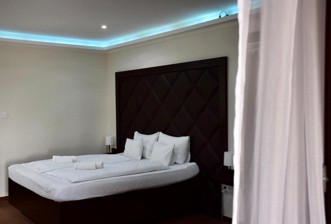 Hotel Lotus Hermina-major Dış mekan fotoğraf