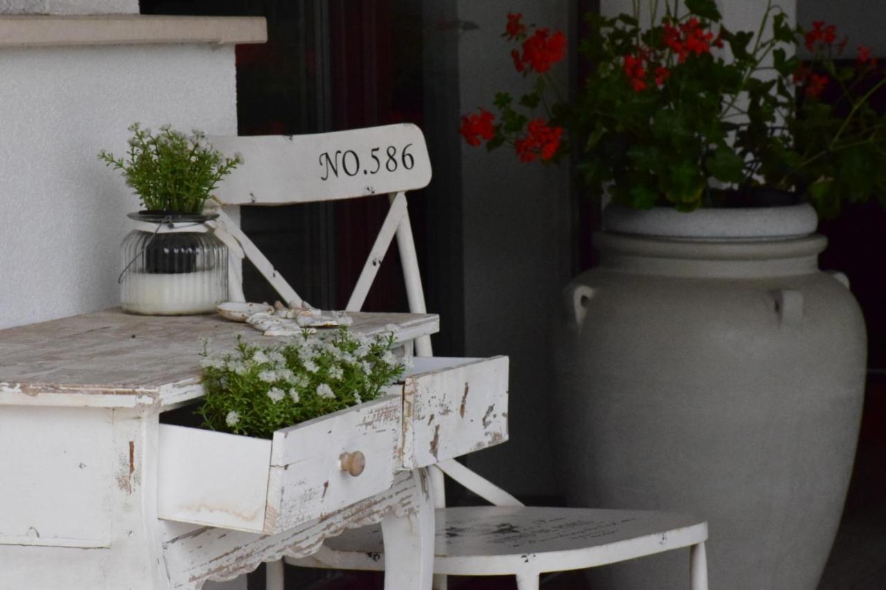 Hotel Lotus Hermina-major Dış mekan fotoğraf